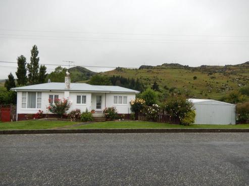 98 Cheviot Street, Roxburgh