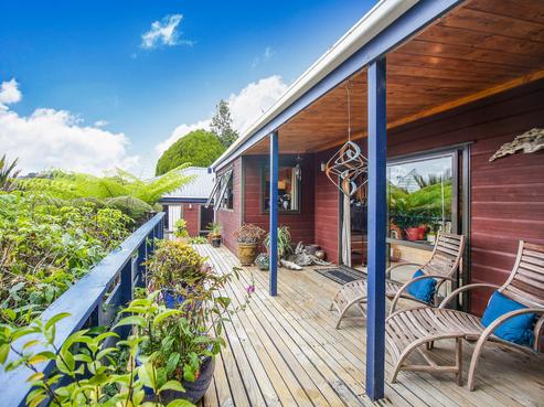 25 Atarua Gardens, Waiatarua