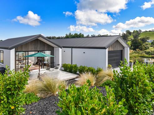 49 Laly Haddon Place, Matakana