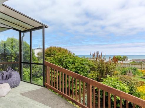 14 Mcfarlane Street, Oakura