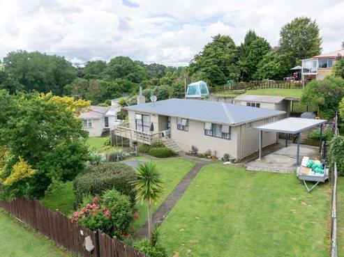 1 Freyberg Crescent, Putaruru