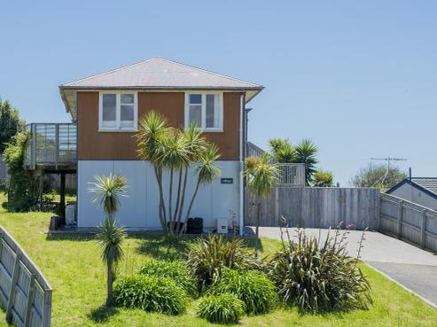 115 Queens Road, Waikanae Beach