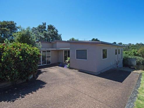 49 Pacific Parade, Surfdale