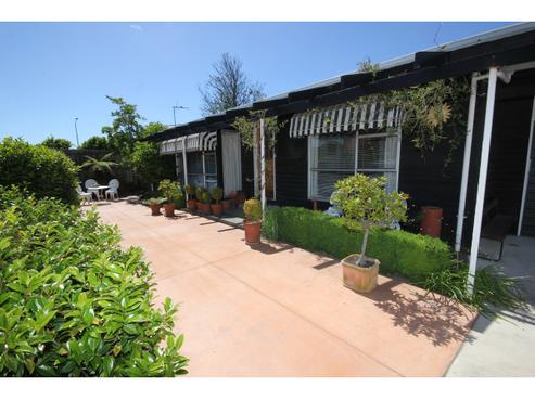 4 Roberta Drive, Somerfield