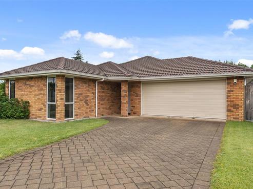 17 Riverholm Drive, Mangakakahi