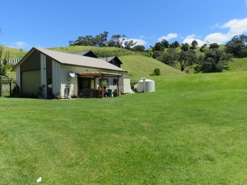 18 Motutara Road, Oakura Coast
