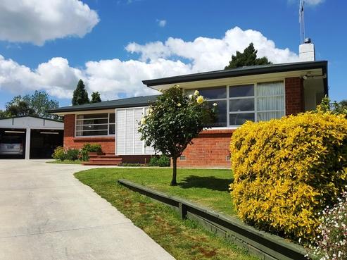 15 Byron Street, Leamington