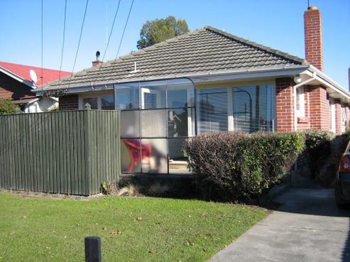 1/25 Hills Road, Edgeware