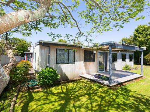 5 Sutton Road, Onaero