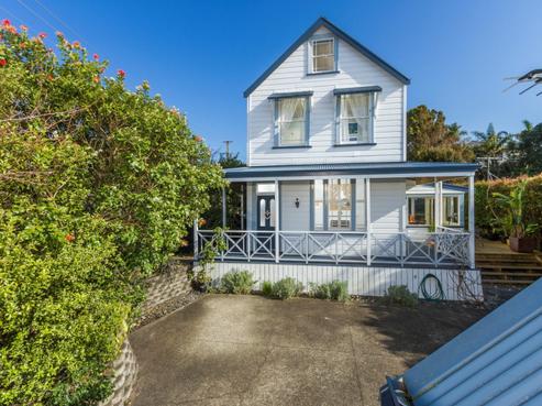 959 Beach Road, Torbay