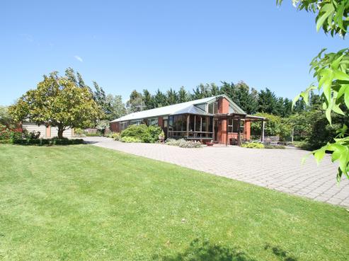 375 Huntly Road, Outram