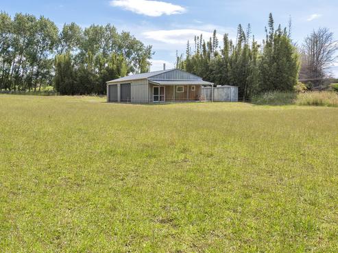 11 Proctor Road, Poroti