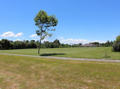 5 Birdie Way, Martinborough
