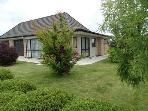 2/100 Taylor Avenue, Paeroa