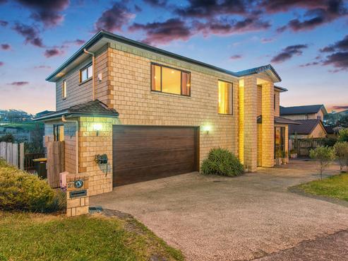 27 Medallion Drive, Oteha