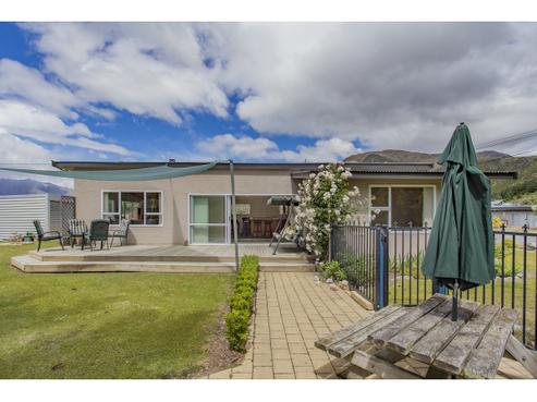 10 Teal Crescent, Omarama