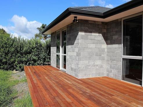 5 Ishtar Place, One Tree Point