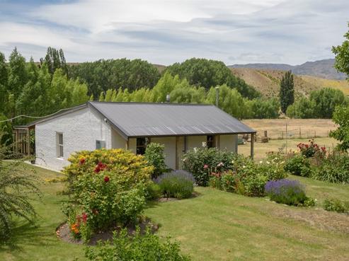 4 Swann Road, Cromwell