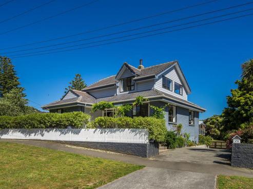 416 Muritai Road, Eastbourne