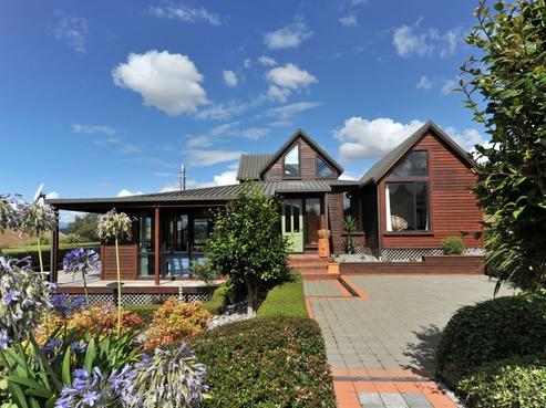 147 Trass Valley Road, Wakefield