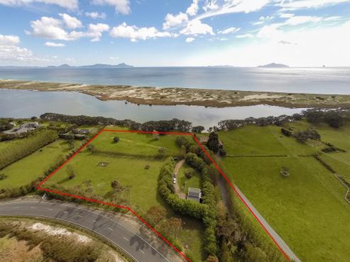 633 Cove Road, Waipu