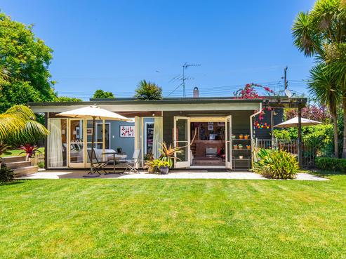 157 Golf Road, Titirangi