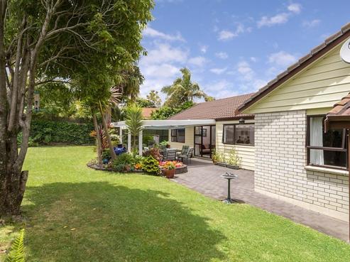 9 Woodview Rise, Botany Downs