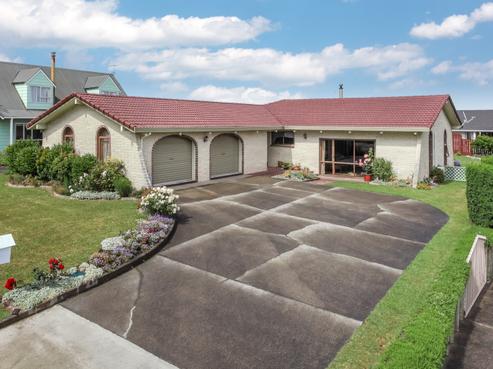 92 Racecourse Road, Waiuku