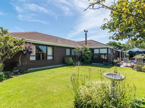 6 Hurunui Street, Waikanae