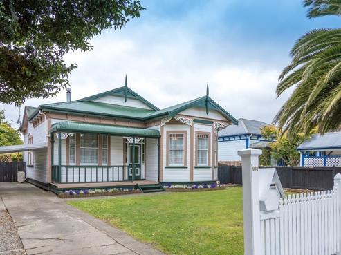107 Cook Street, West End