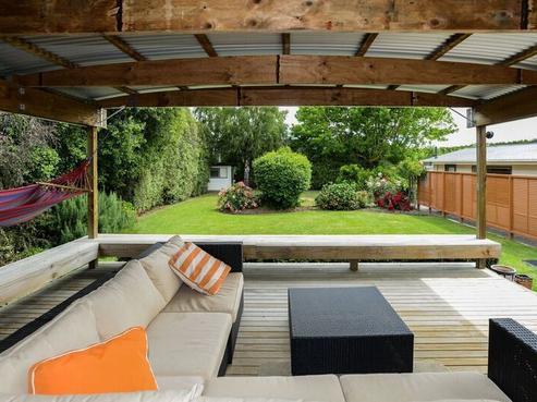 26 Tollemache Road East, Longlands