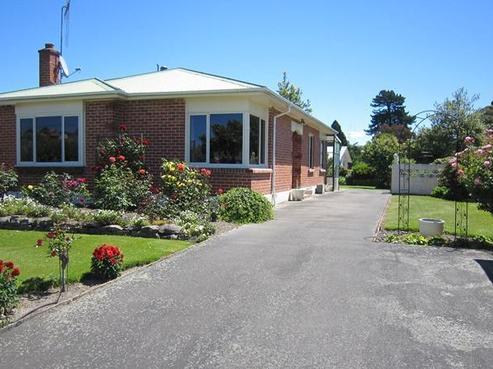 8 Athol Place, Highfield