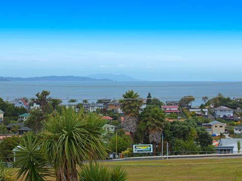 73A Elliston Crescent, Stanmore Bay
