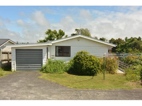 1B Belgium Street, Waiuku