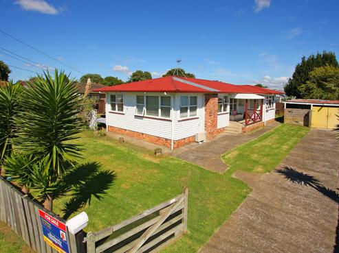 37 Alexander Crescent, Otara