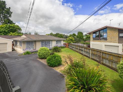 8A Richardson Road, Bader