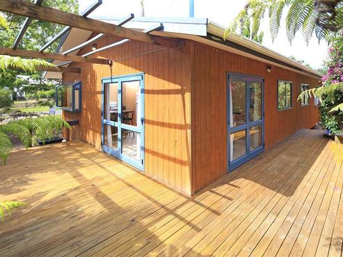 3 Kennedy Road, Surfdale