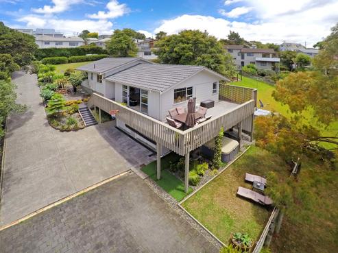 11 Trias Road, Totara Vale
