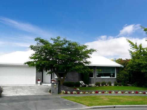 6 Kumai Place, Sockburn