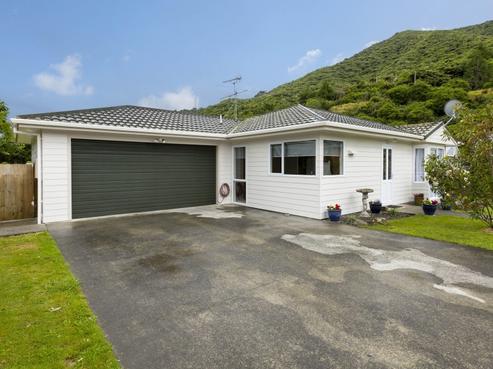 16 Tulsa Grove, Totara Park