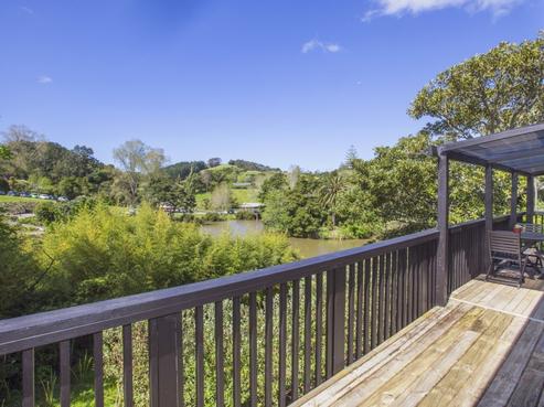 992 Matakana Road, Matakana