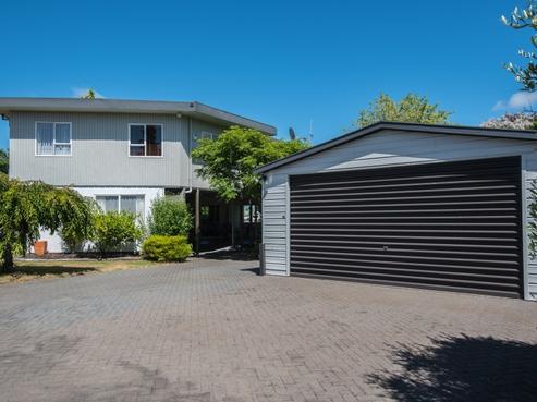2 Pokaka Crescent, Wharewaka