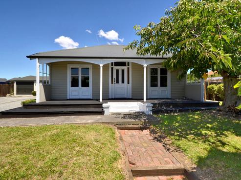 15 Vagues Road, Northcote