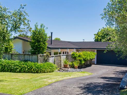 5 Oliver Twist Avenue, Mellons Bay