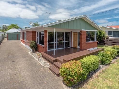 46 Lewis Street, Glenview
