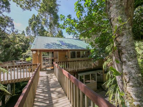 9 Kauri Loop Road, Oratia