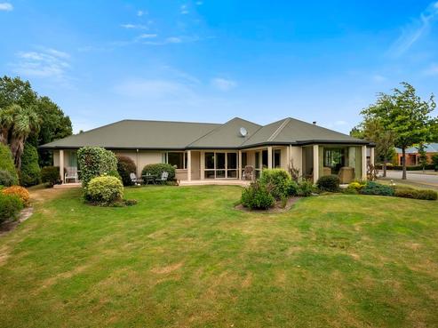 1 Aylsham Lane, Casebrook