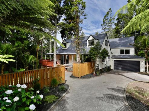 12 Minnehaha Avenue, Titirangi