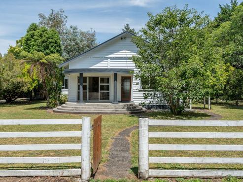 121 Great North Road, Kamo