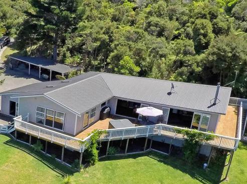 301 Duck Creek Road, Stillwater